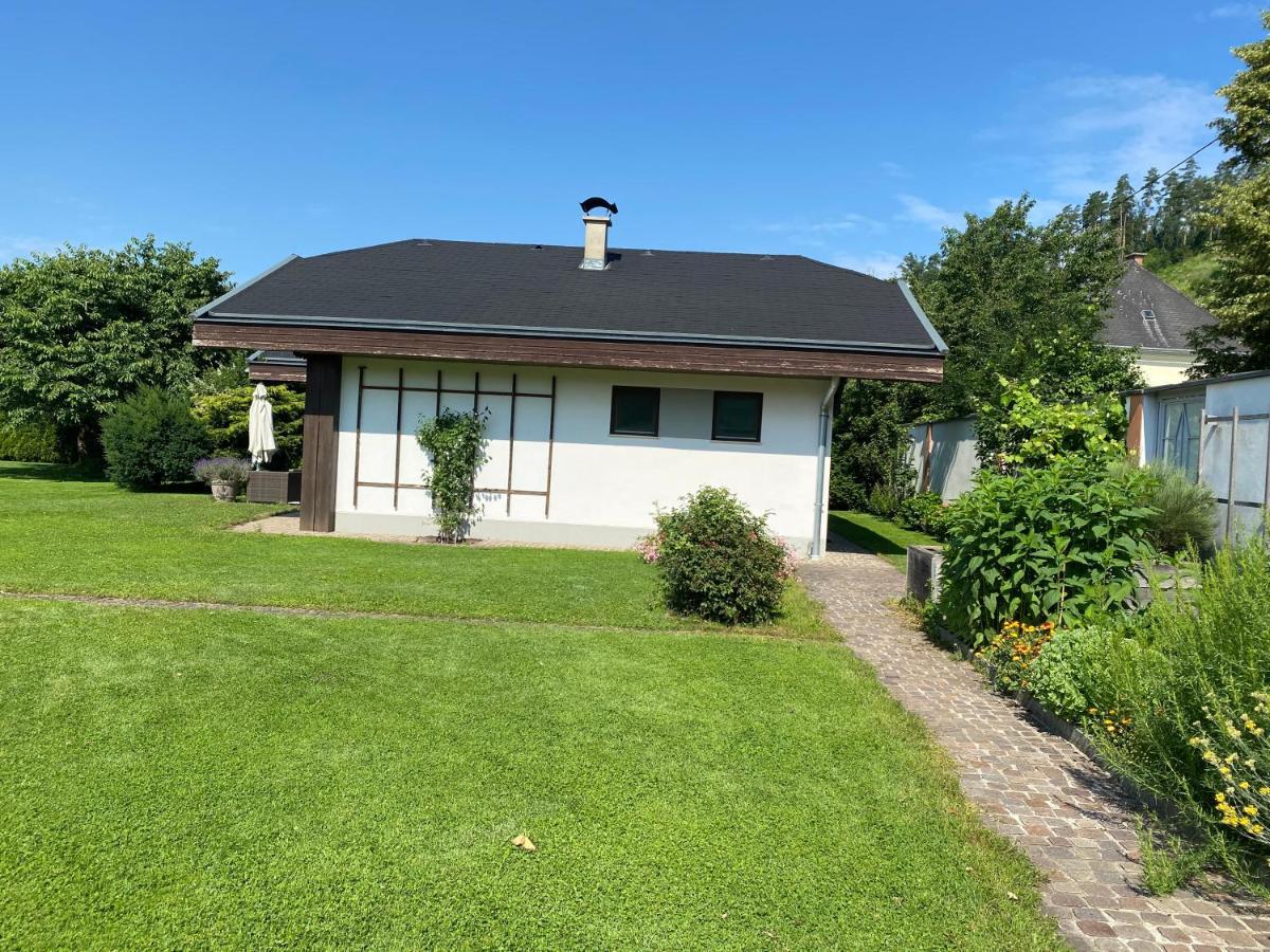 V Gemuetliches Gartenhaus Smihel nad Pliberkom Exteriör bild