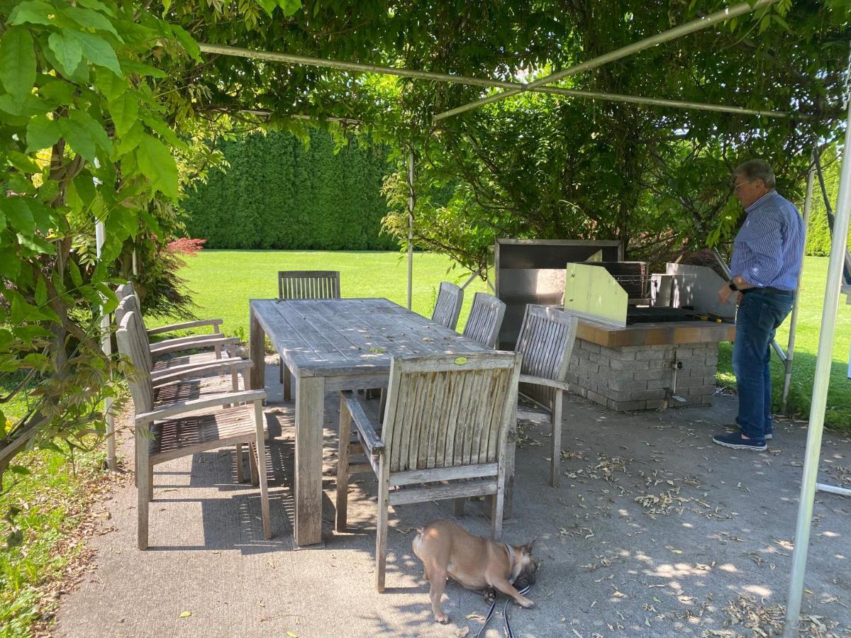 V Gemuetliches Gartenhaus Smihel nad Pliberkom Exteriör bild